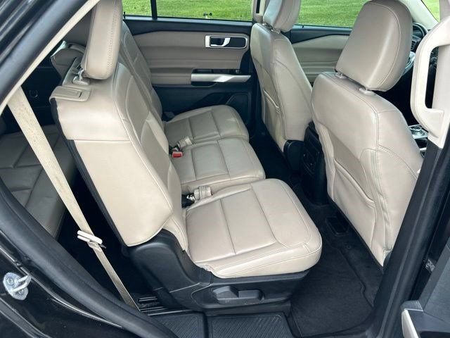 Used 2023 Ford Explorer XLT w/ Equipment Group 202A AWD/4WD image 47