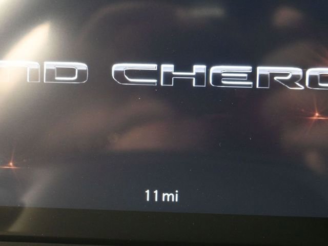 New 2026 Jeep Grand Cherokee Laredo AWD/4WD image 17