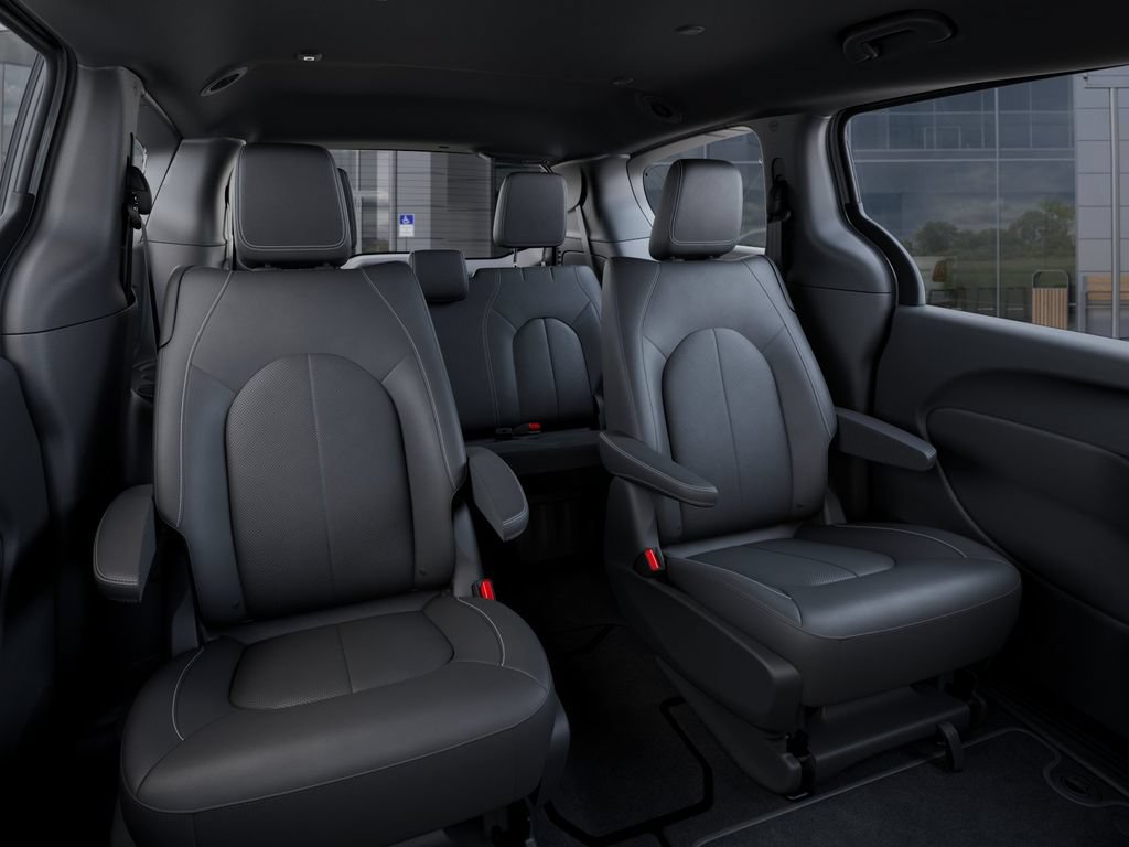 New 2027 Chrysler Pacifica Select FWD image 15