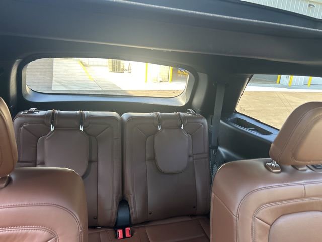 Used 2021 Lincoln Aviator Reserve w/ Class IV Trailer Tow Package image 40