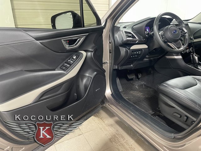 Used 2023 Subaru Forester Limited image 10