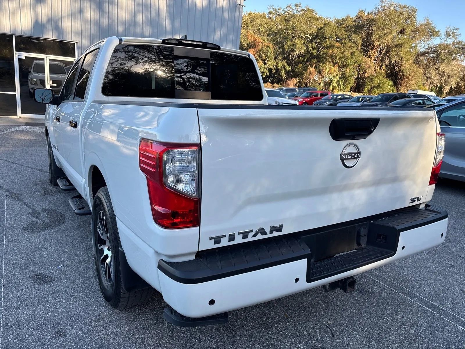 Used 2024 Nissan Titan SV w/ Accessory Utility Package image 7