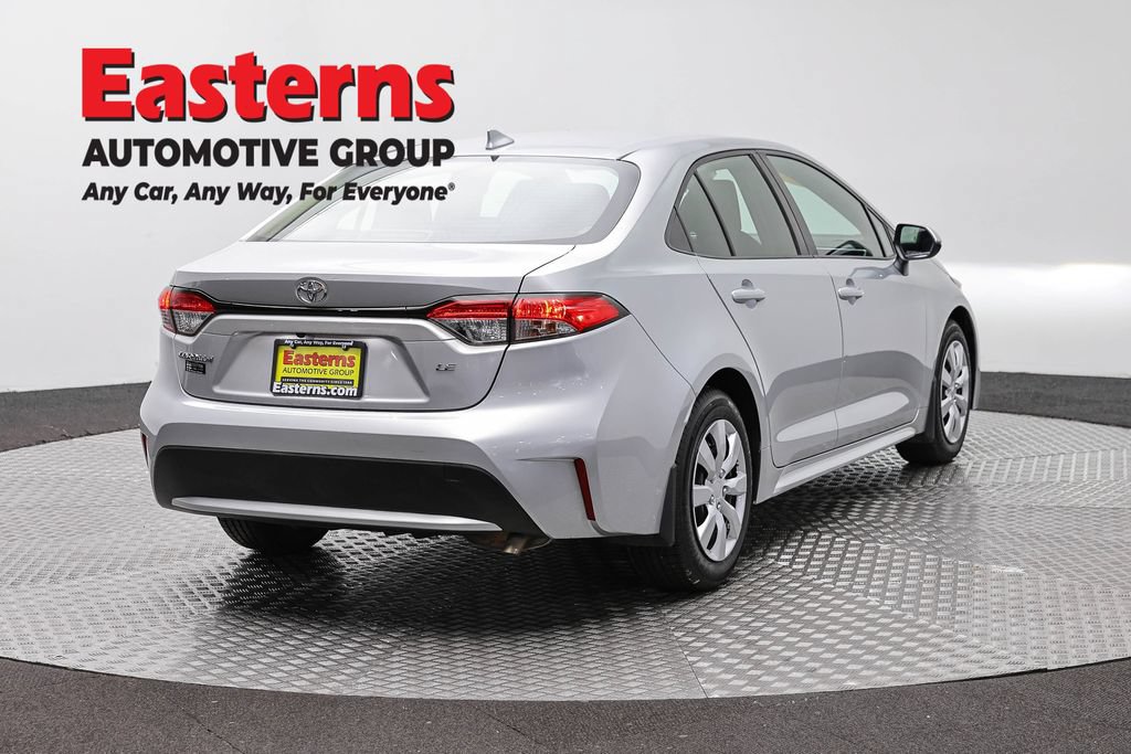 Used 2022 Toyota Corolla LE FWD image 5