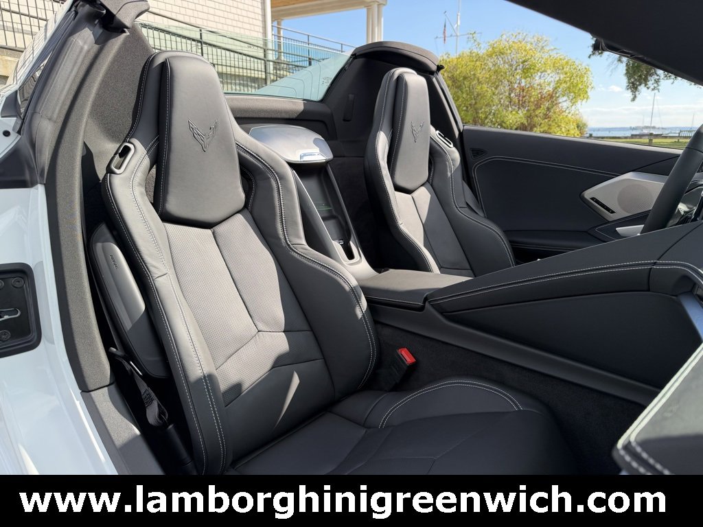 Used 2025 Chevrolet Corvette Stingray Preferred Conv w/ Battery Protection Package image 33