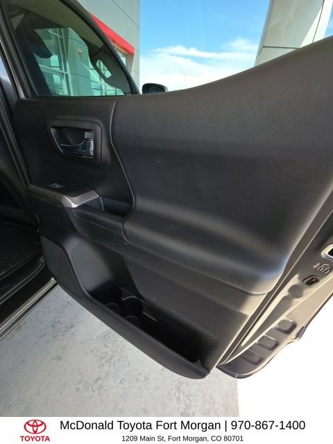 Used 2021 Toyota Tacoma Limited AWD/4WD image 19