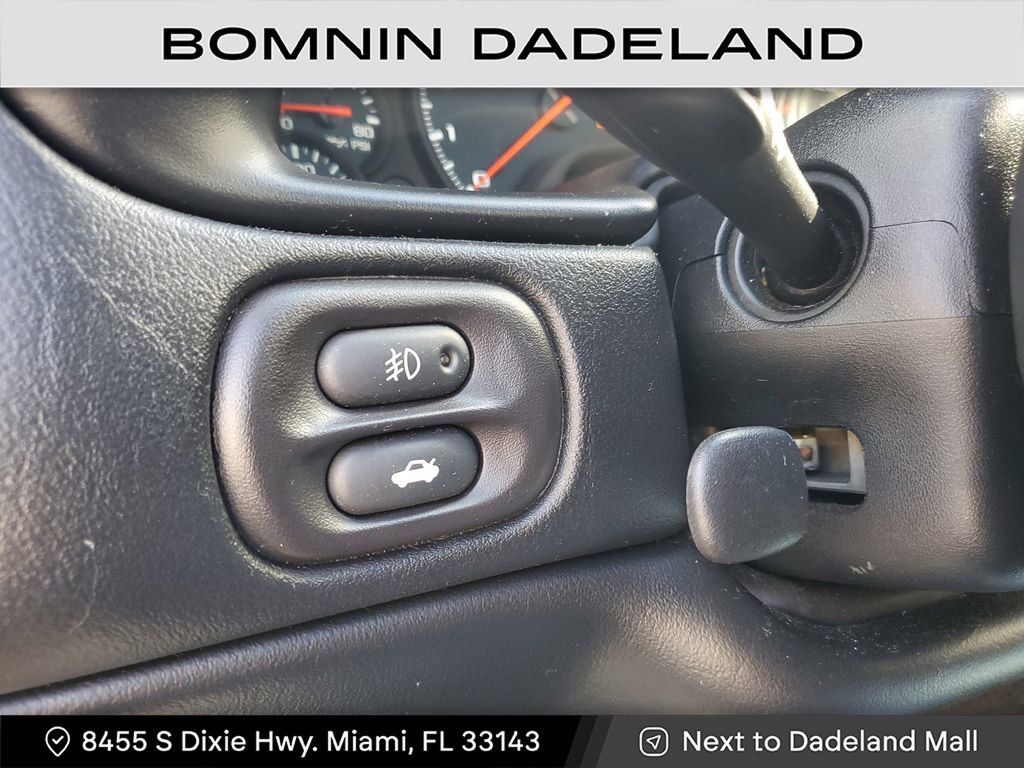 Used 2003 Chevrolet Corvette Base w/ Preferred Equipment Group image 23