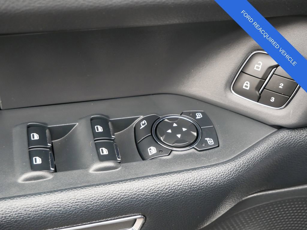 Used 2023 Ford Expedition XLT image 16