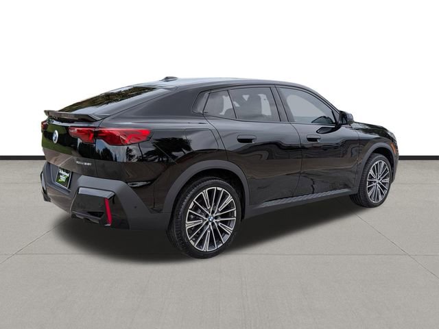 Used 2026 BMW X2 xDrive28i w/ Convenience Package AWD/4WD image 5