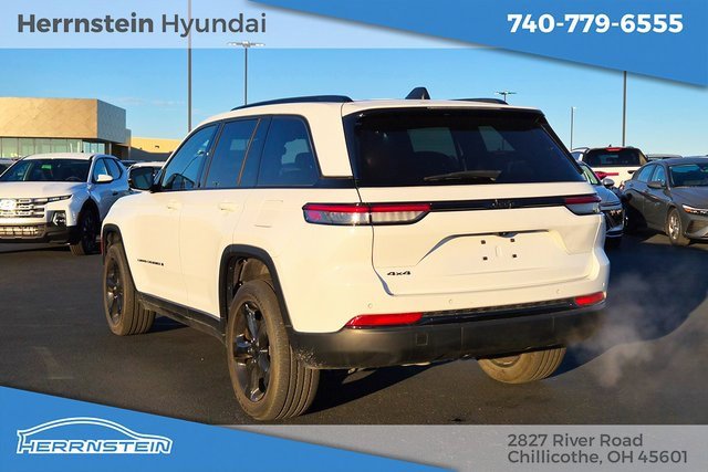 Used 2022 Jeep Grand Cherokee Altitude image 5