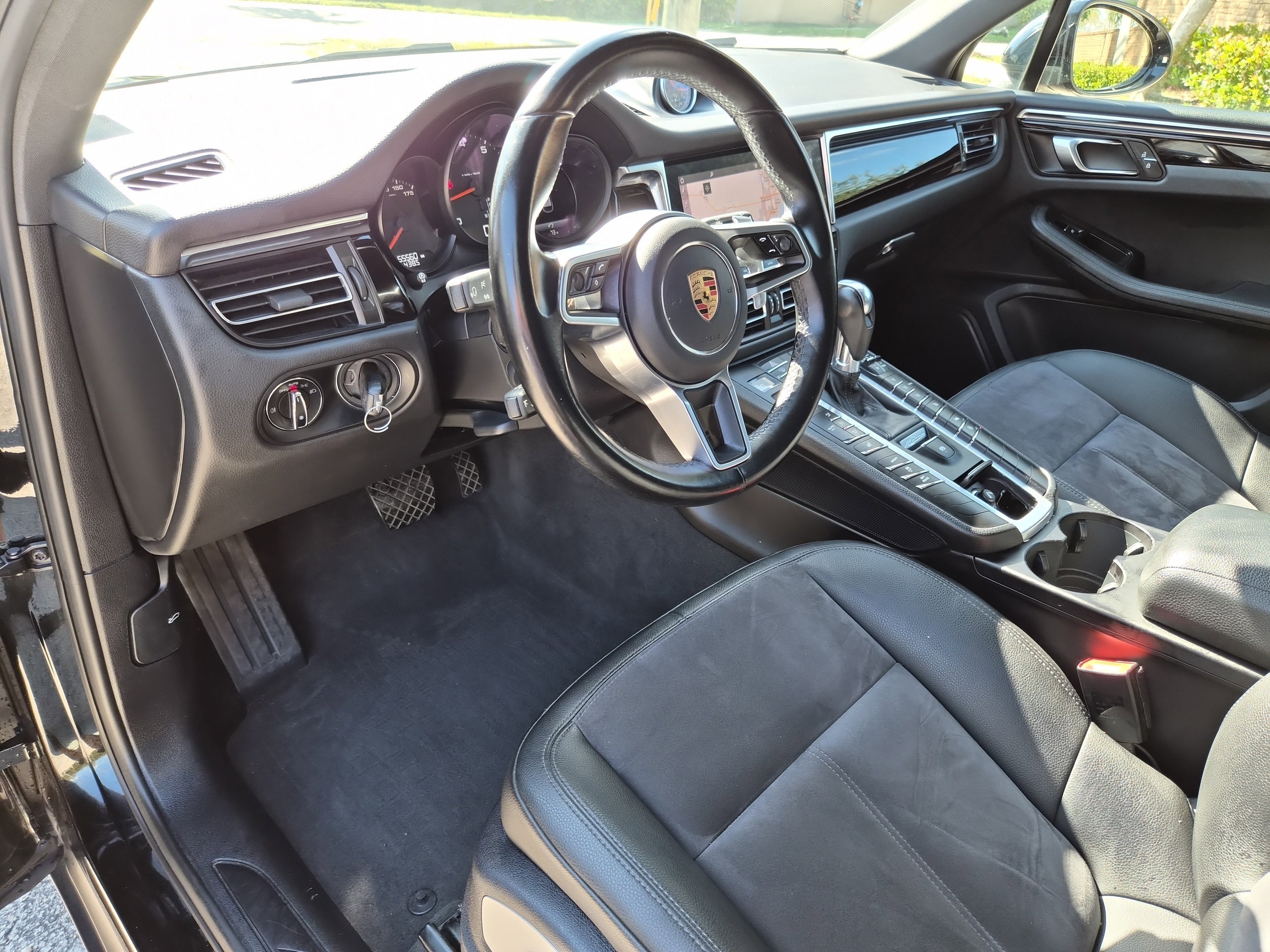 Used 2020 Porsche Macan image 18