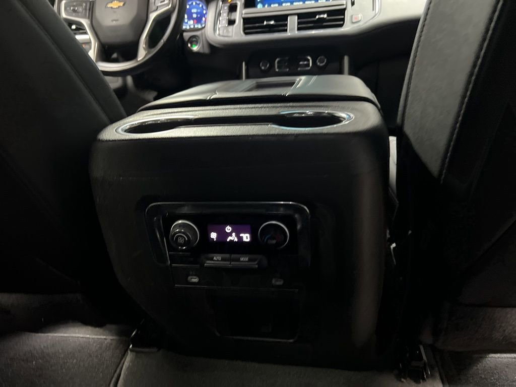 Used 2024 Chevrolet Suburban LT image 14