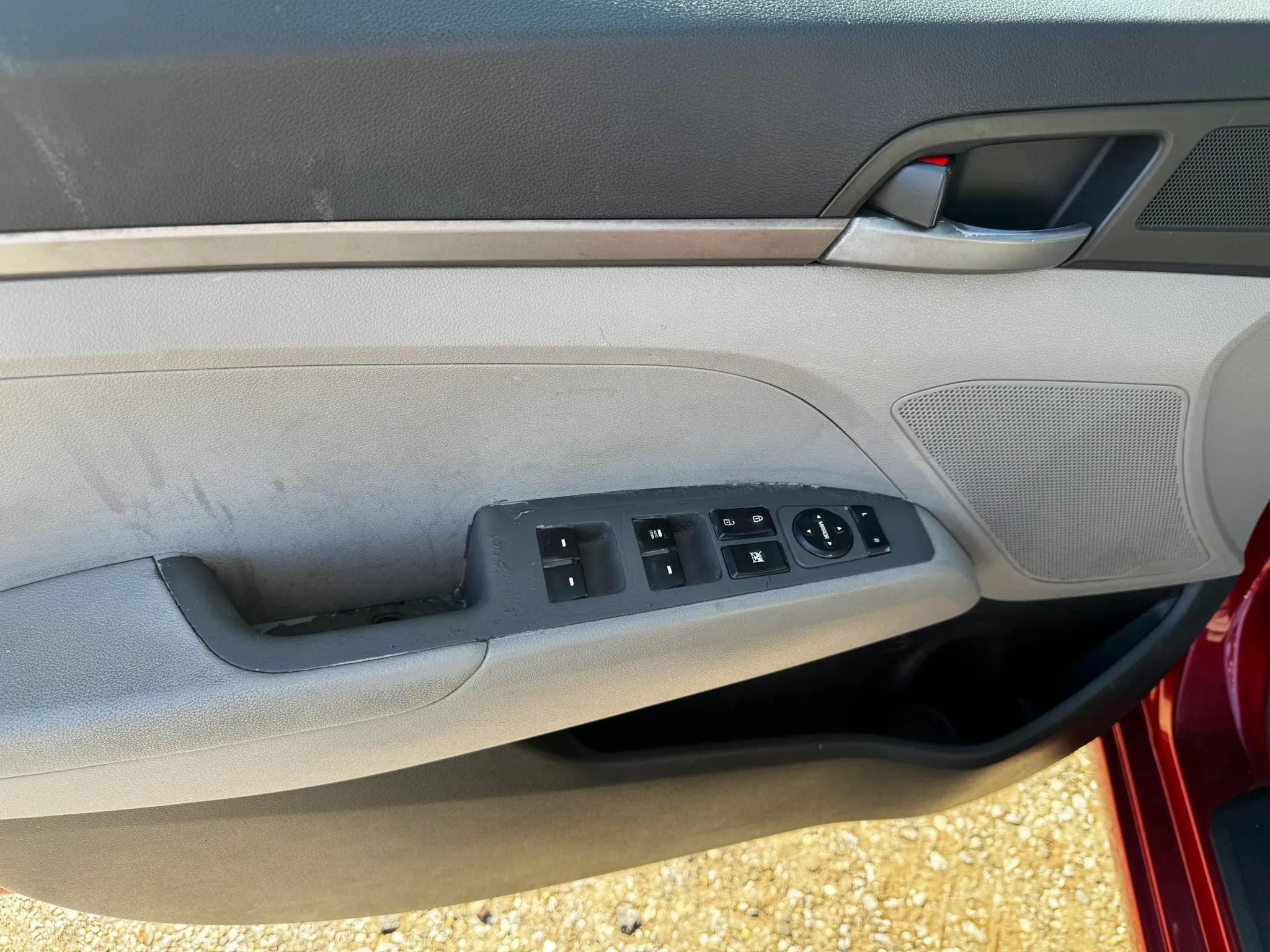 Used 2017 Hyundai Elantra SE FWD image 15