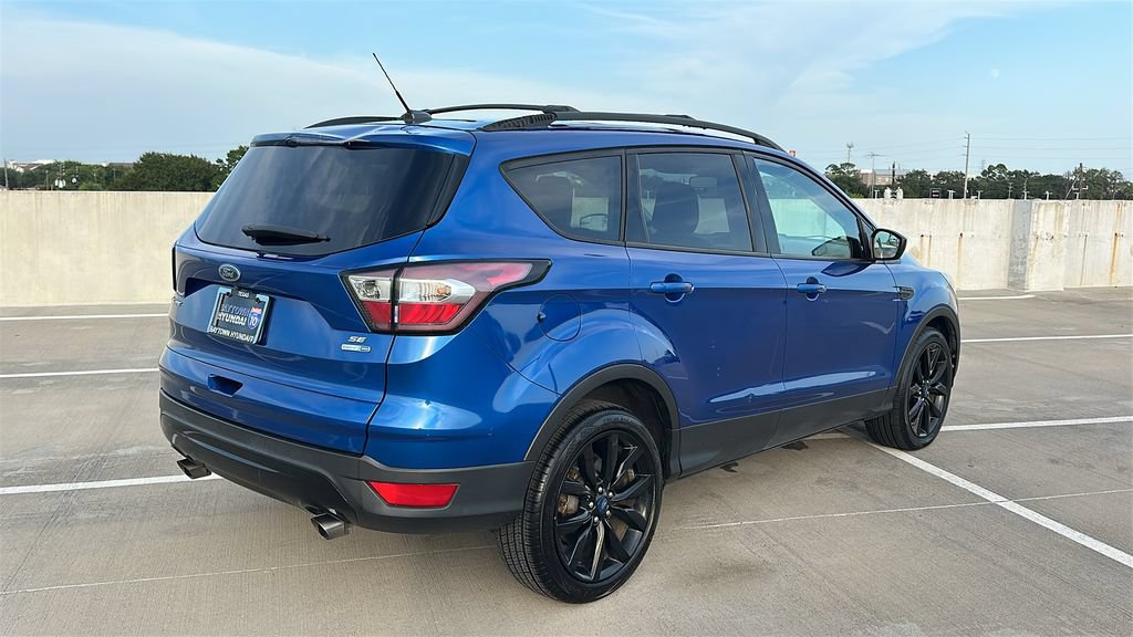 Used 2018 Ford Escape SE w/ SE Sport Appearance Package AWD/4WD image 13
