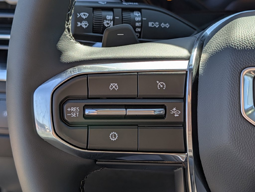 New 2027 GMC Acadia Elevation w/ Elevation Premium Package FWD image 18