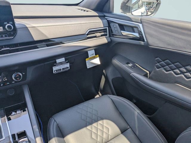 New 2025 Mitsubishi Outlander SEL Black Edition image 18