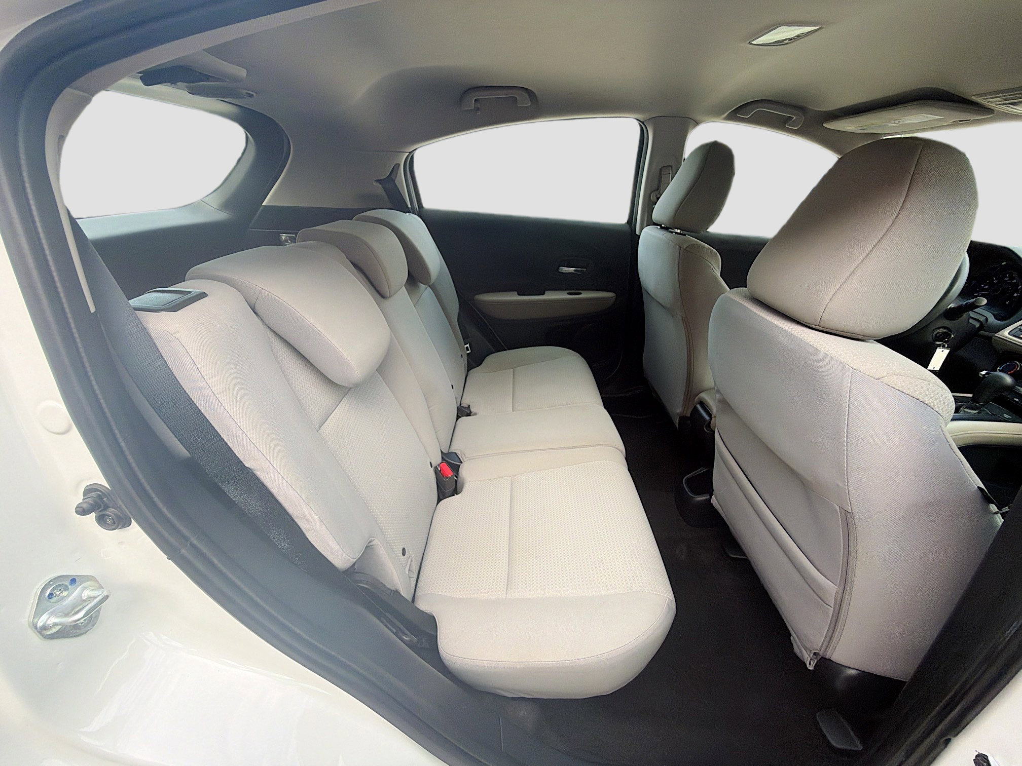 Used 2021 Honda HR-V LX image 28