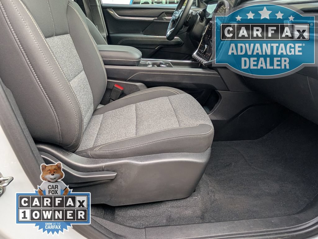Used 2025 GMC Acadia Elevation FWD image 25