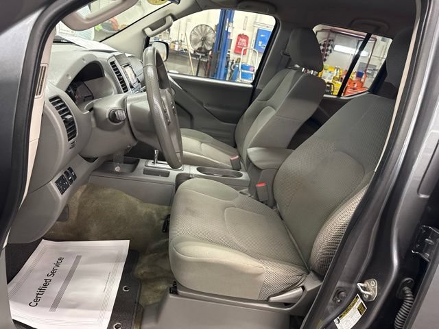 Used 2016 Nissan Frontier SV AWD/4WD image 11