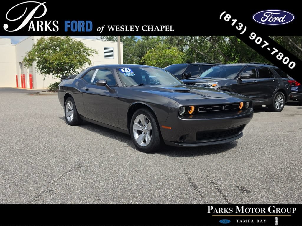 Used 2023 Dodge Challenger SXT RWD image 1