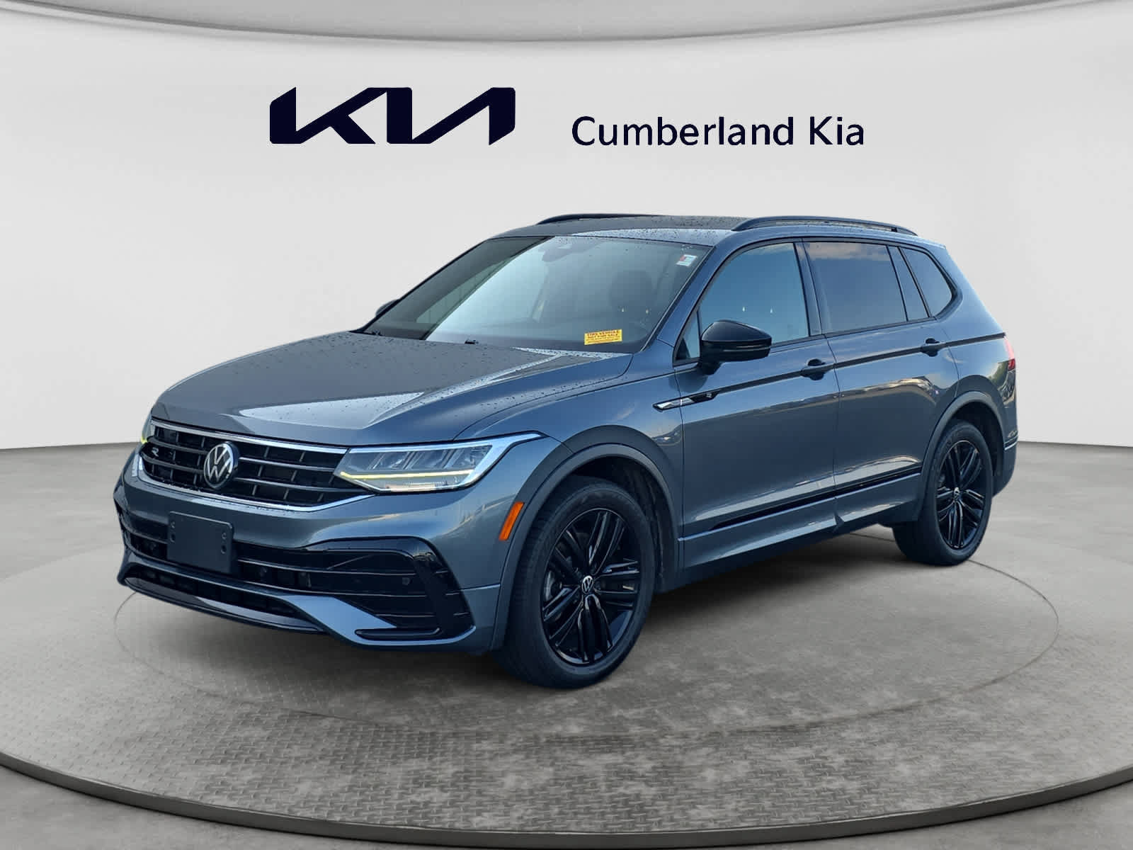Used 2022 Volkswagen Tiguan SE R-Line