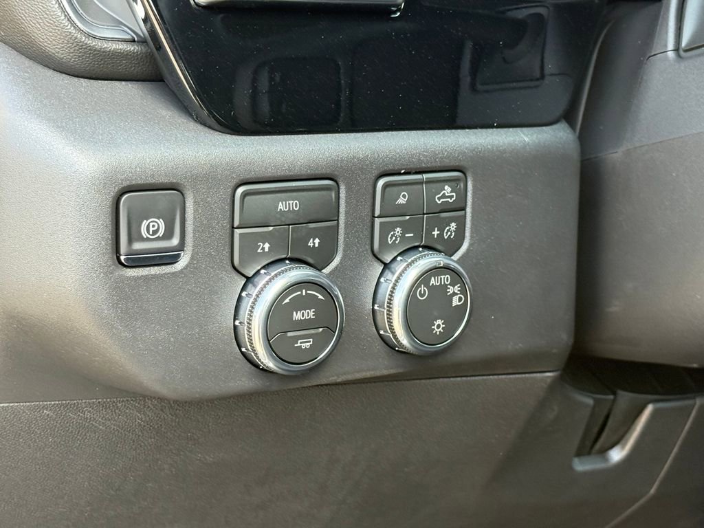 New 2026 GMC Sierra 1500 SLE AWD/4WD image 16