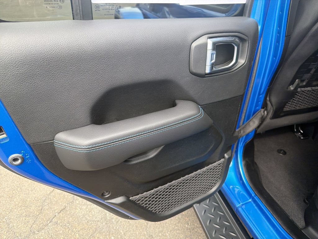 Used 2021 Jeep Wrangler Unlimited Rubicon 4xe w/ Steel Bumper Group AWD/4WD image 13