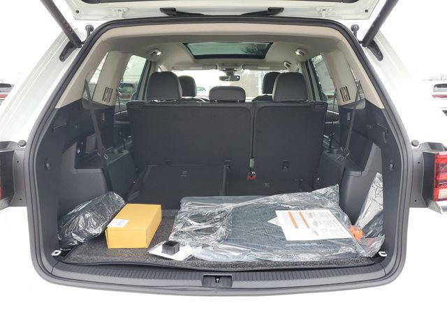 New 2026 Volkswagen Atlas SEL image 9