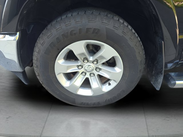 Used 2022 RAM 1500 Laramie AWD/4WD image 10