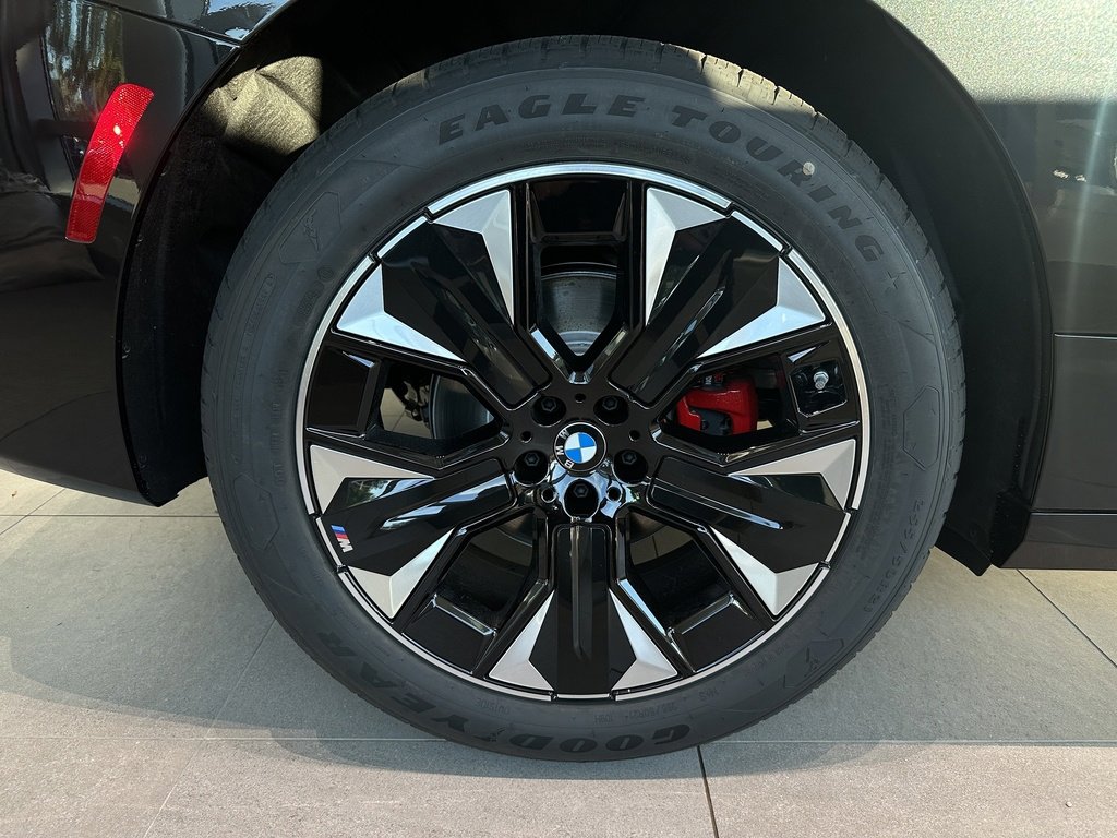 New 2026 BMW iX xDrive45 image 7
