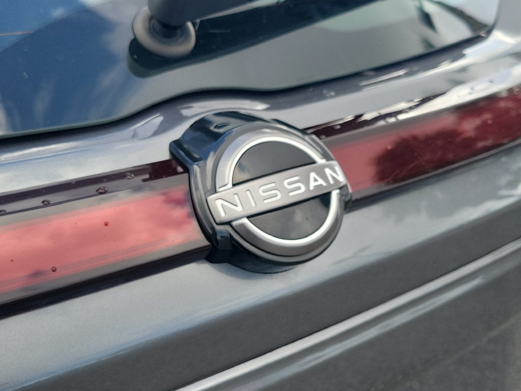 Used 2023 Nissan Kicks S FWD image 6