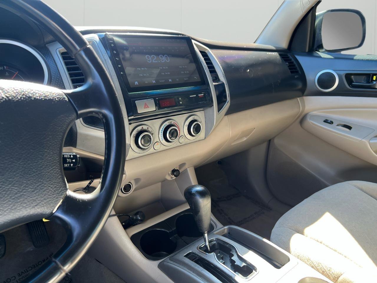 Used 2006 Toyota Tacoma PreRunner RWD image 31