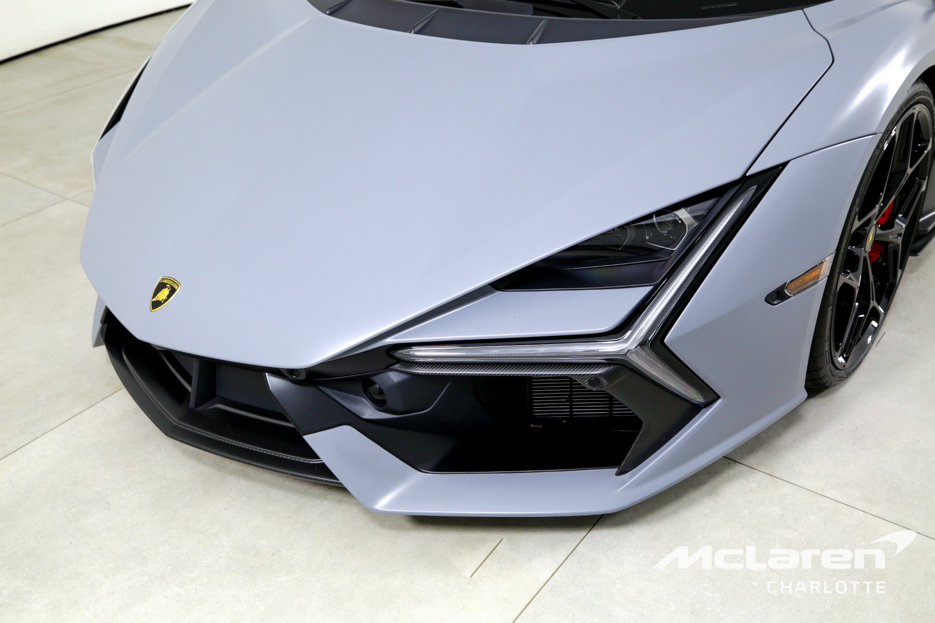 Used 2024 Lamborghini Revuelto AWD/4WD image 32