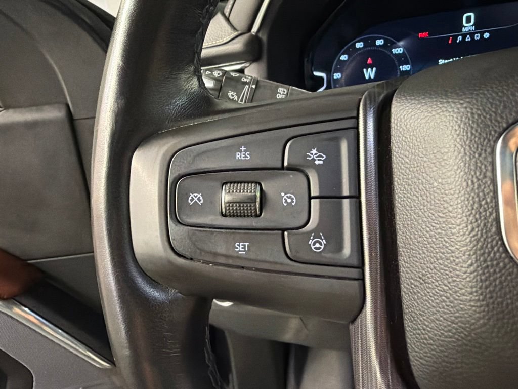 Used 2023 GMC Yukon XL Denali Ultimate AWD/4WD image 17