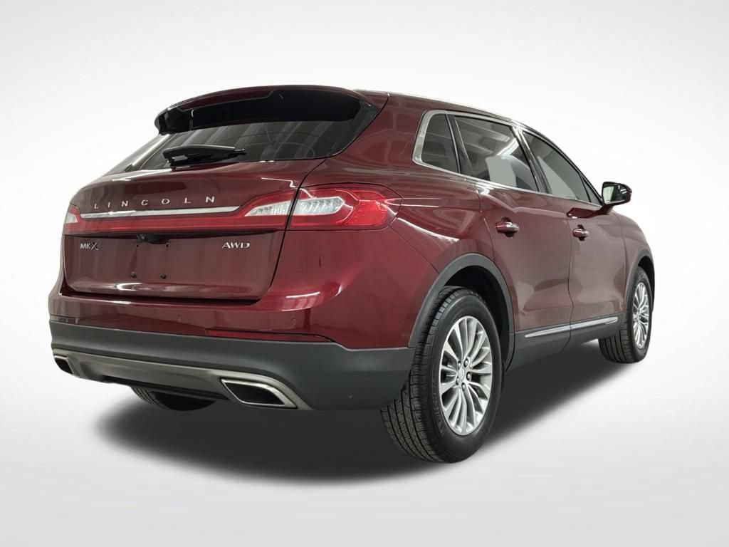 Used 2016 Lincoln MKX Select AWD/4WD image 3