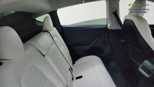 Used 2025 Tesla Model Y Performance AWD/4WD image 24