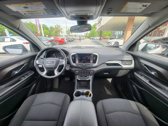 Used 2024 GMC Terrain SLE FWD image 14