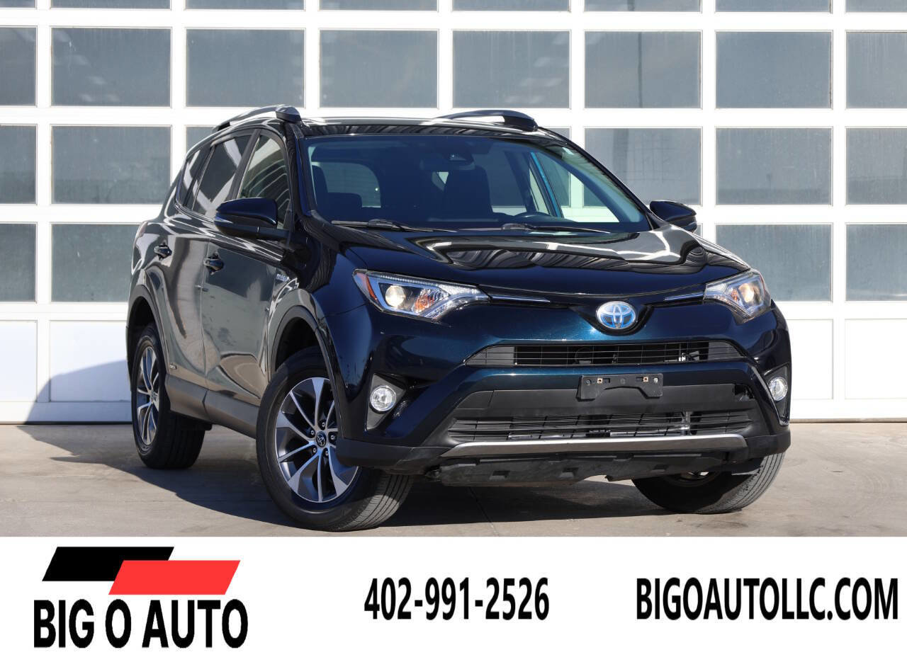 Used 2018 Toyota RAV4 XLE AWD/4WD image 1