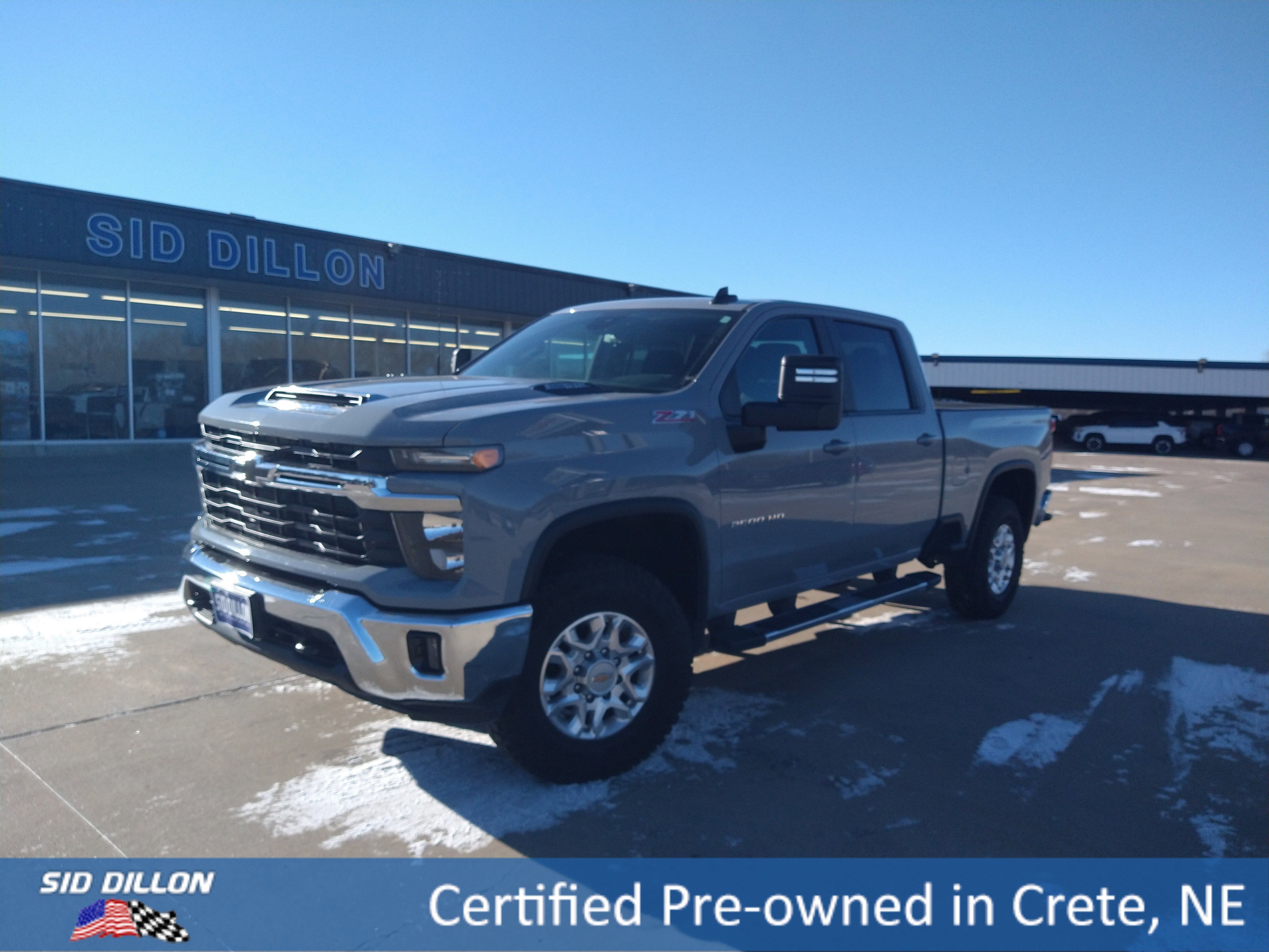 Used 2024 Chevrolet Silverado 2500 LT image 1