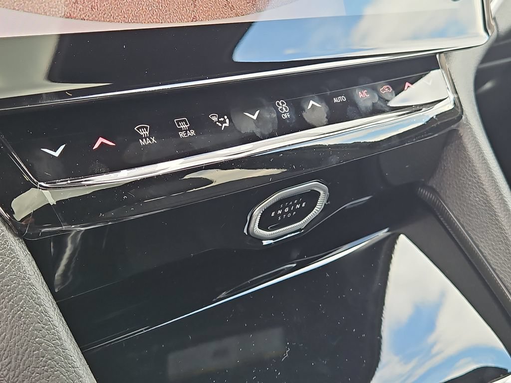 New 2026 Jeep Grand Cherokee Limited w/ Limited Altitude Package AWD/4WD image 27