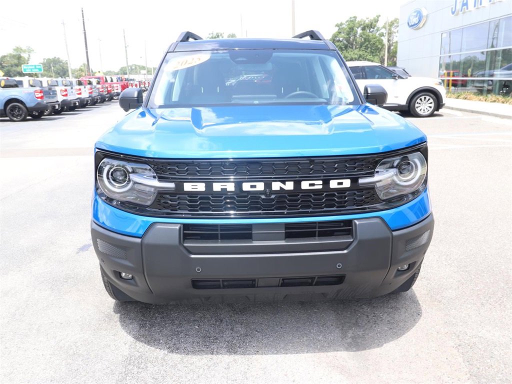 Used 2025 Ford Bronco Sport Outer Banks w/ Outer Banks Tech Package+ image 6