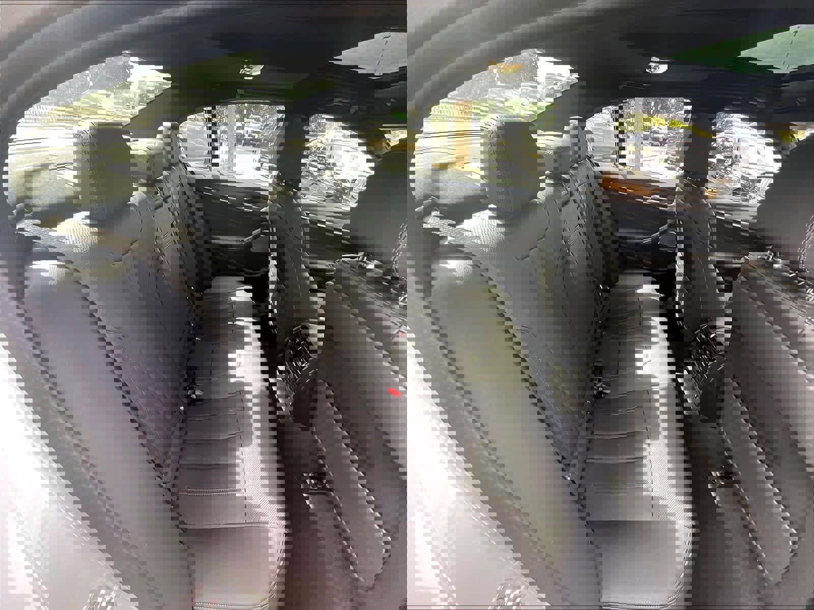 Used 2021 BMW 540i w/ Premium Package image 28