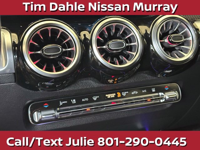Used 2023 Mercedes-Benz EQB 300 4MATIC image 29