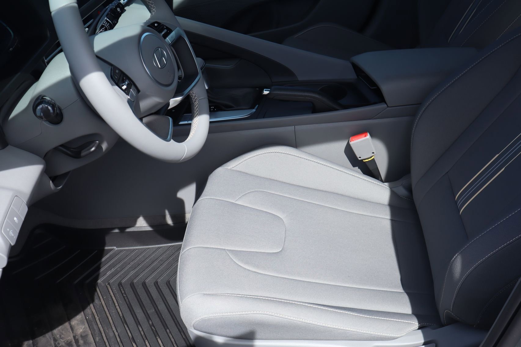 New 2026 Hyundai Elantra Sport image 16