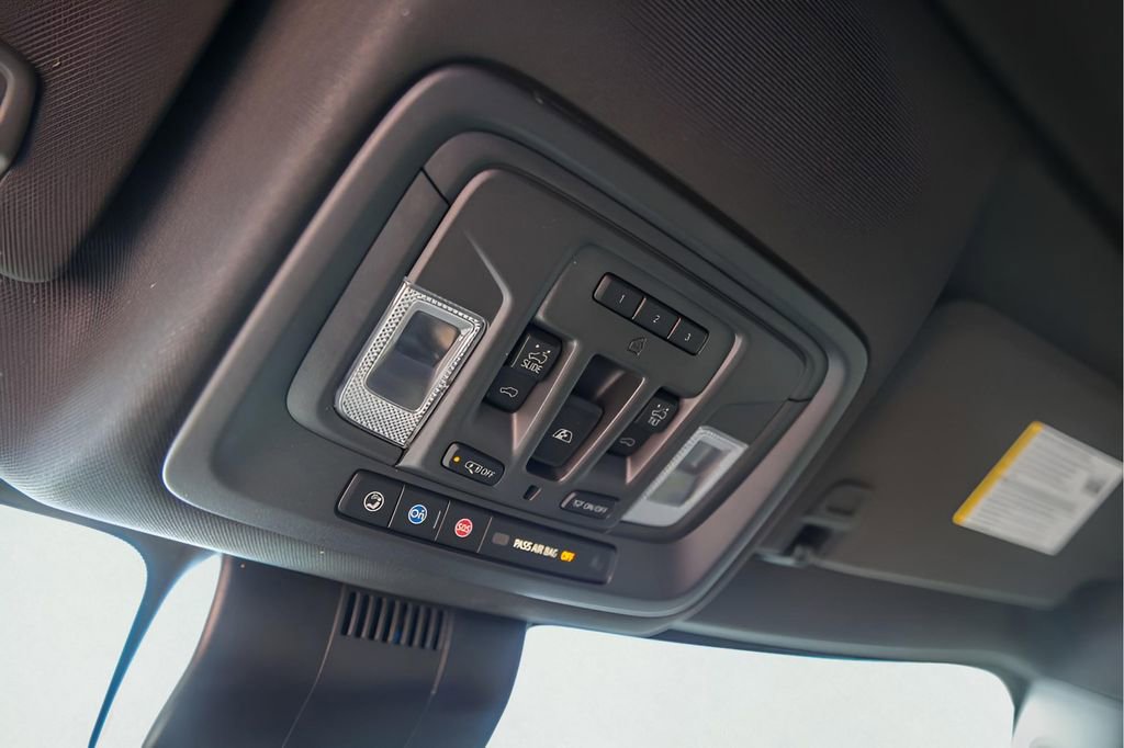 Certified 2025 Chevrolet Silverado 2500 ZR2 w/ Technology Package image 24