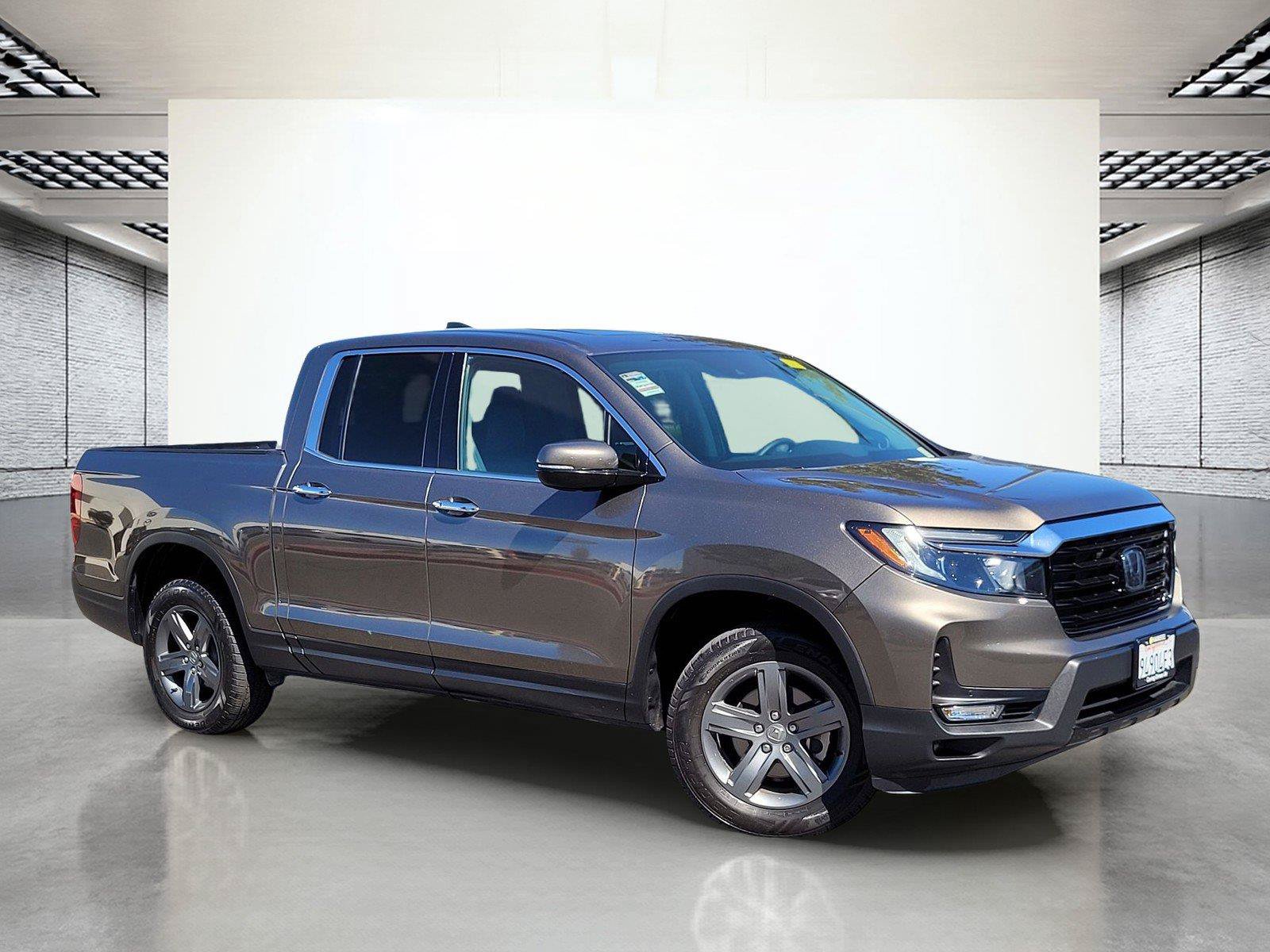 Used 2022 Honda Ridgeline RTL-E image 2