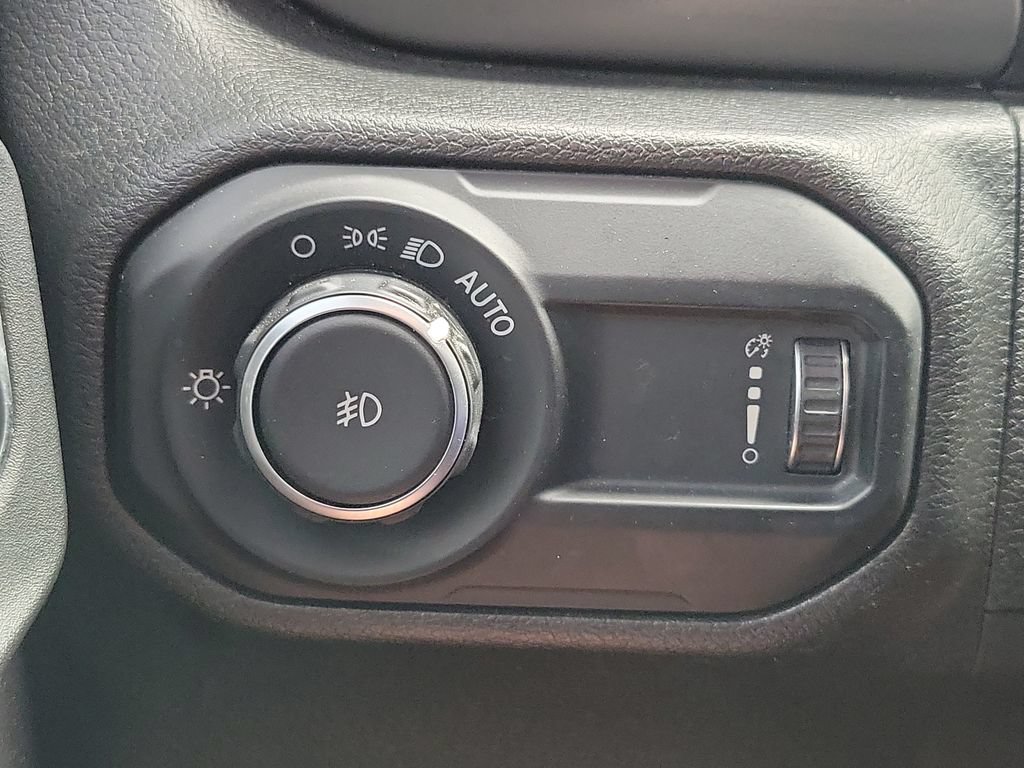 Used 2023 Jeep Wrangler Unlimited Sport AWD/4WD image 27
