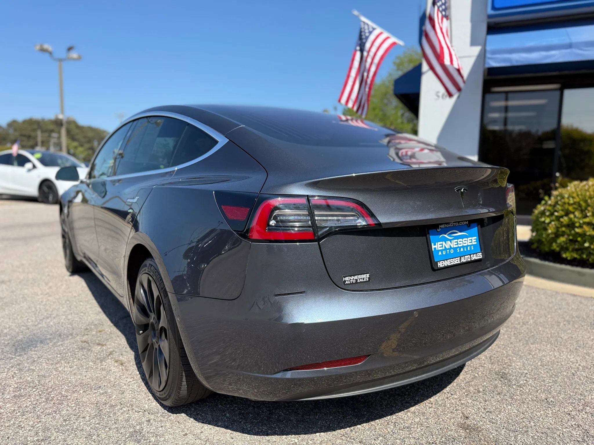 Used 2018 Tesla Model 3 Long Range image 30