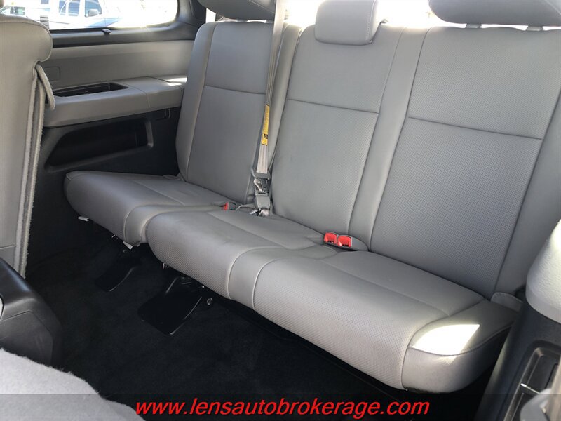 Used 2017 Toyota Sequoia Platinum AWD/4WD image 20