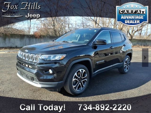 Used 2023 Jeep Compass Limited image 3