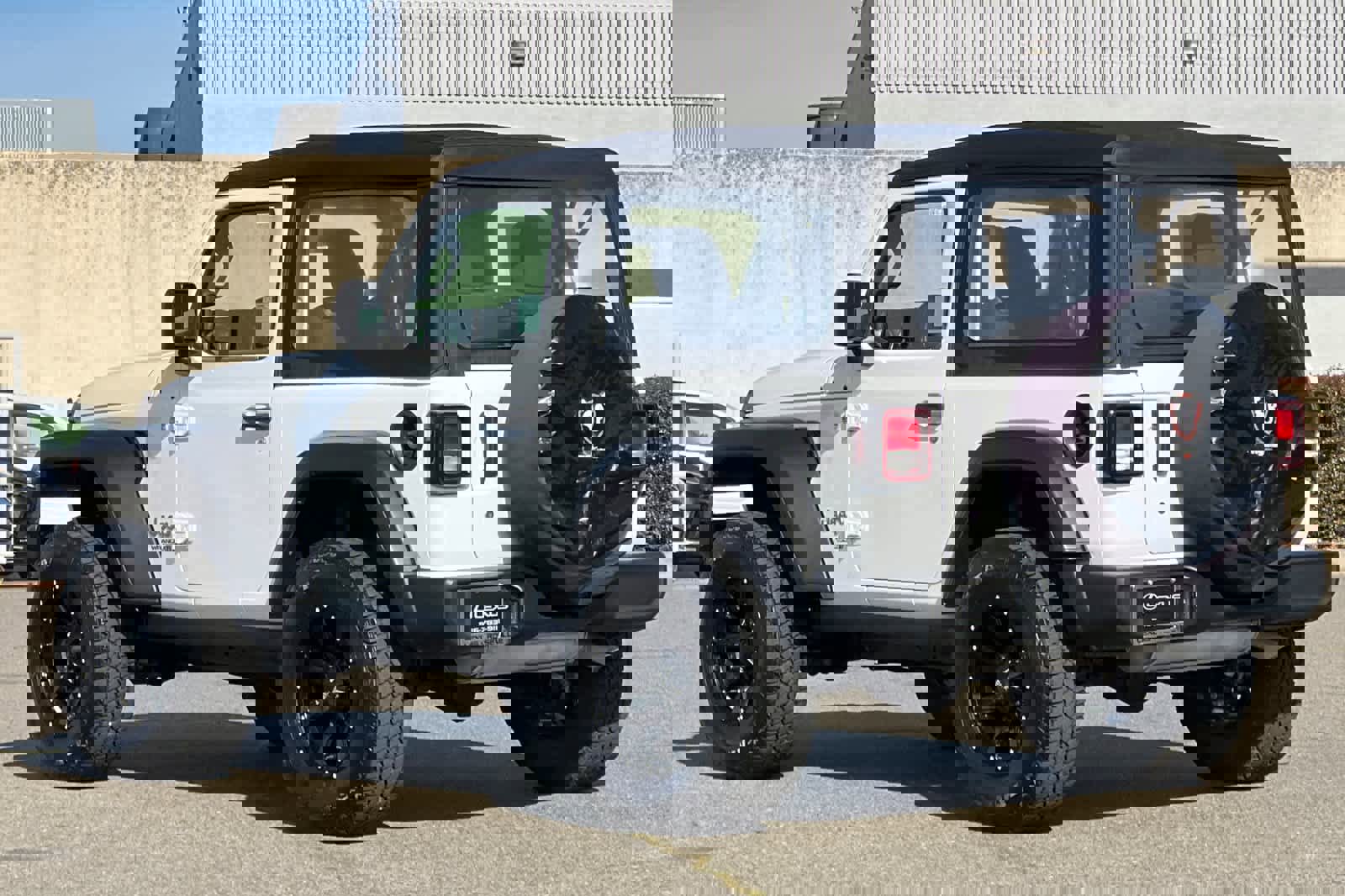 Used 2019 Jeep Wrangler Sport image 7